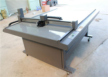 Maszyna do cięcia tkaniny oscylacyjnej CNC, przecinarka do tkanin 1000 Mm / s
